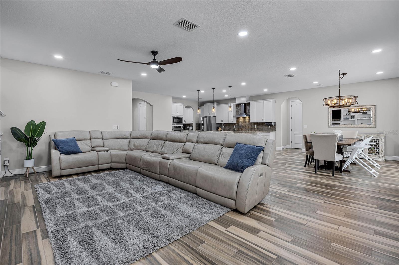 15624 MARINA BAY DR, WINTER GARDEN, FL, 34787
