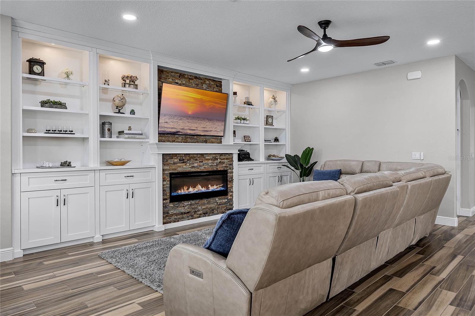 15624 MARINA BAY DR, WINTER GARDEN, FL, 34787