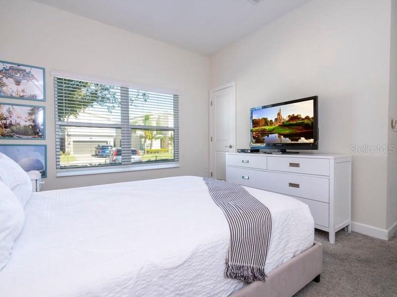 428 OCEAN COURSE AVE, DAVENPORT, FL, 33896