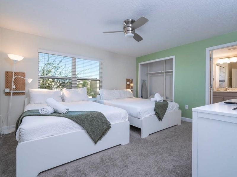 428 OCEAN COURSE AVE, DAVENPORT, FL, 33896
