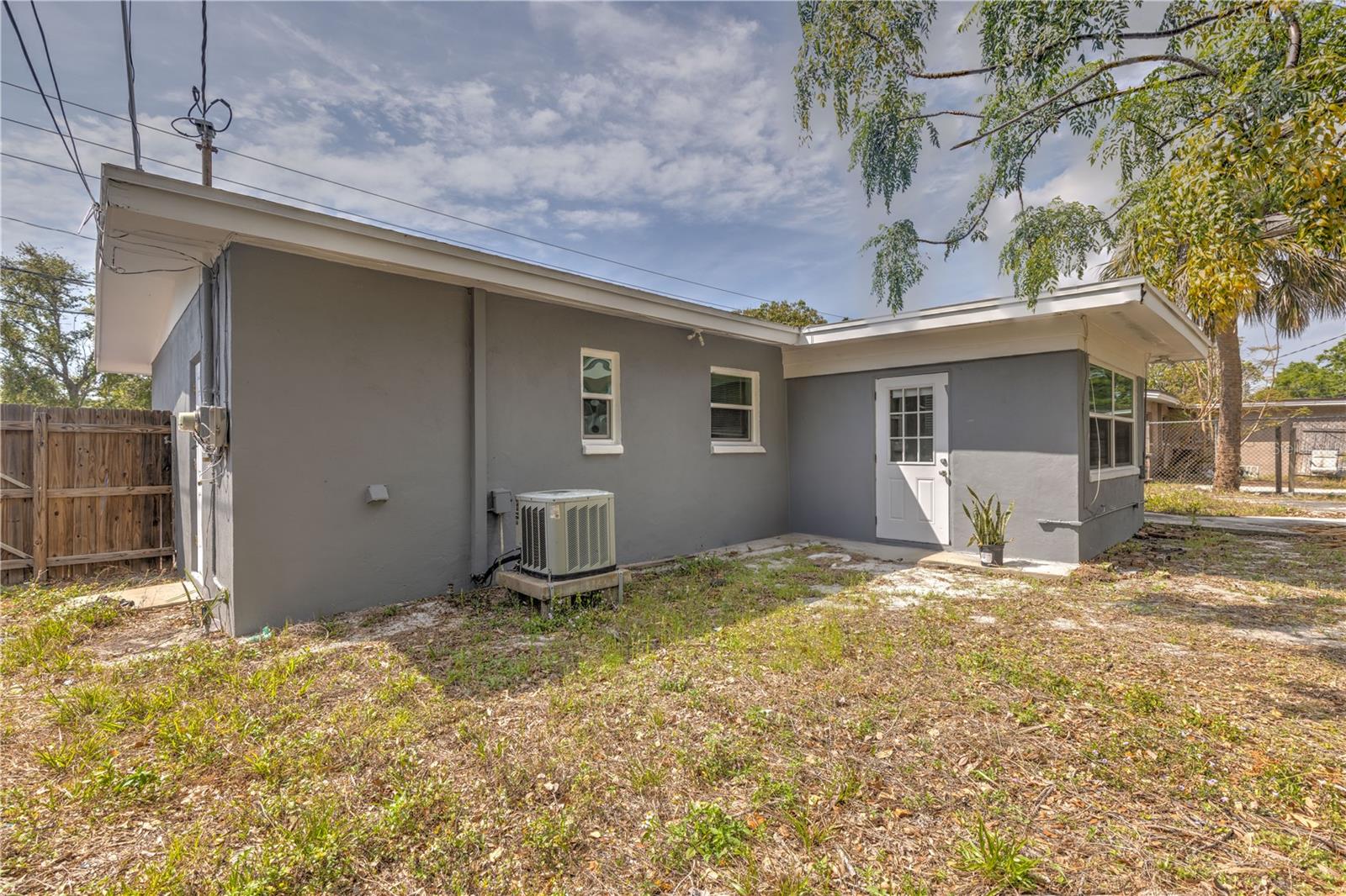 5330 DR MARTIN LUTHER KING JR ST S, ST PETERSBURG, FL, 33705