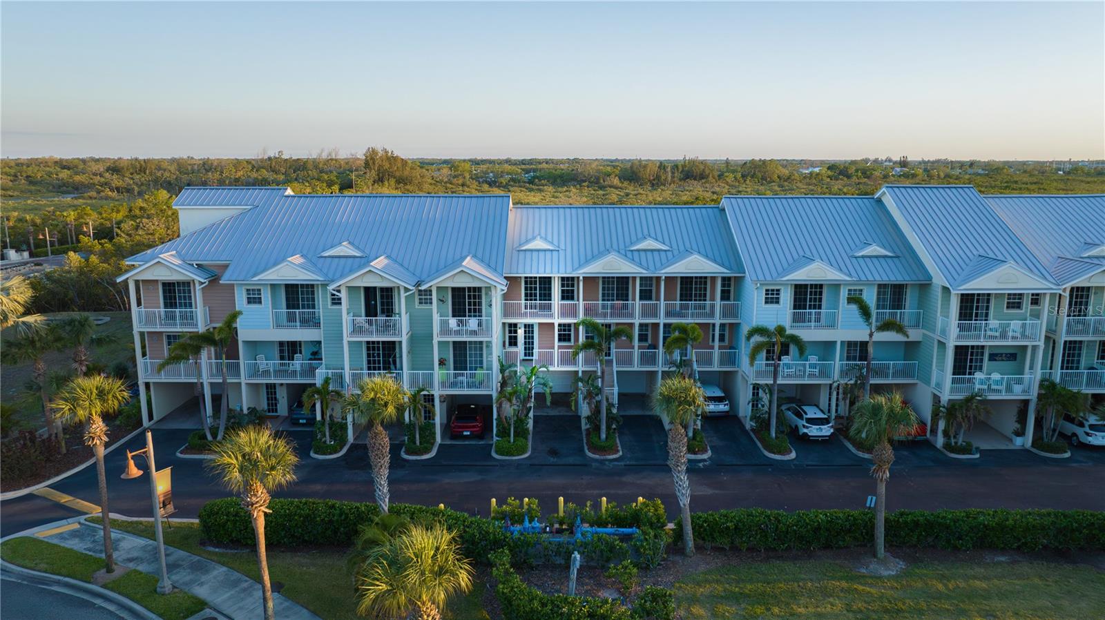 3210 MANGROVE POINT DR, RUSKIN, FL, 33570