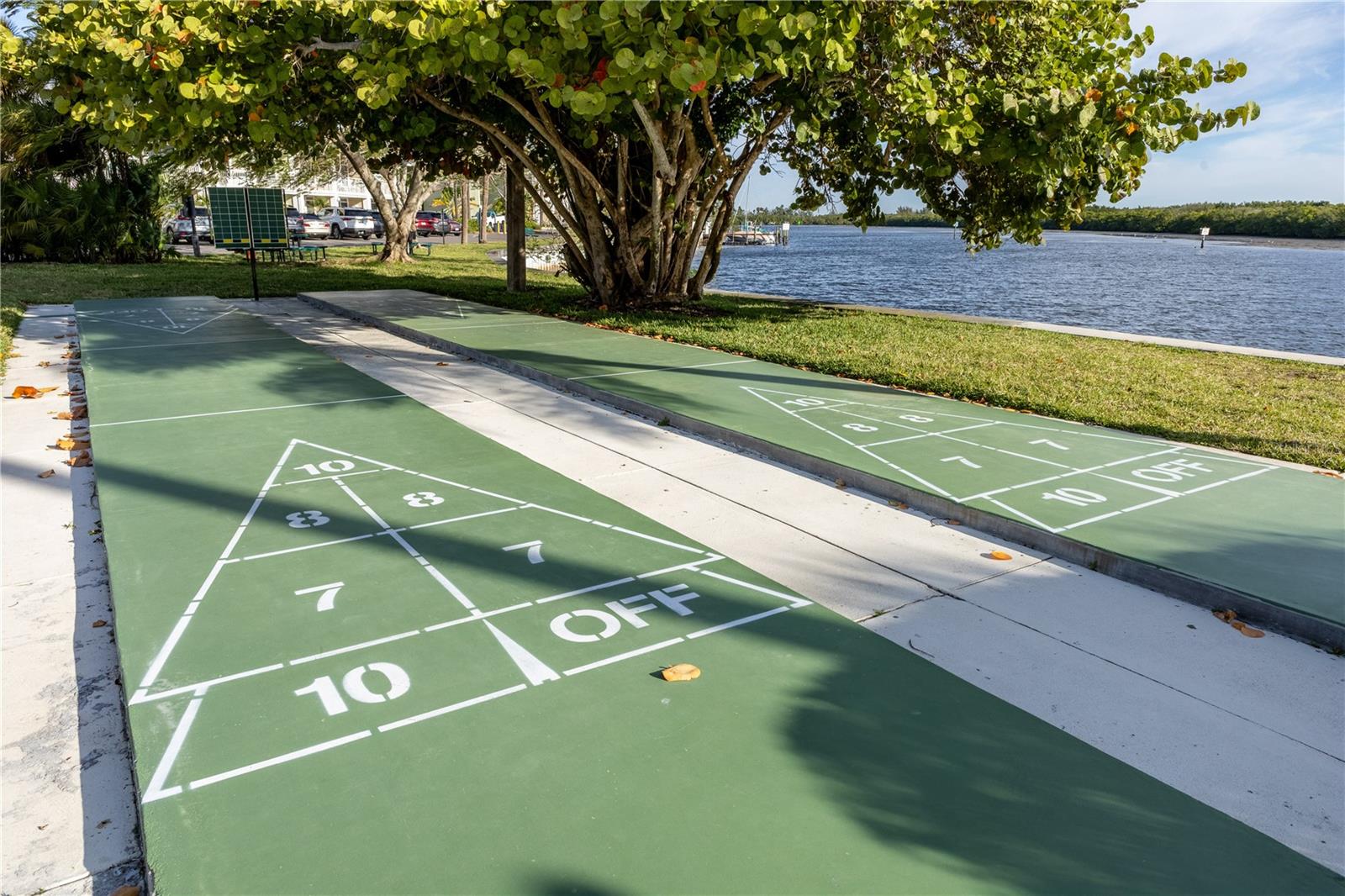 3210 MANGROVE POINT DR, RUSKIN, FL, 33570