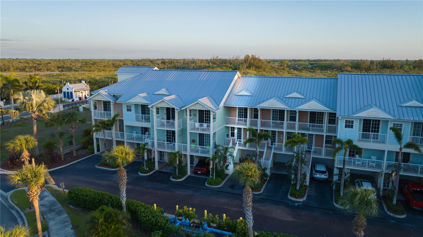 3210 MANGROVE POINT DR, RUSKIN, FL, 33570