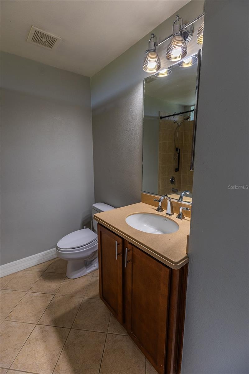 3210 MANGROVE POINT DR, RUSKIN, FL, 33570