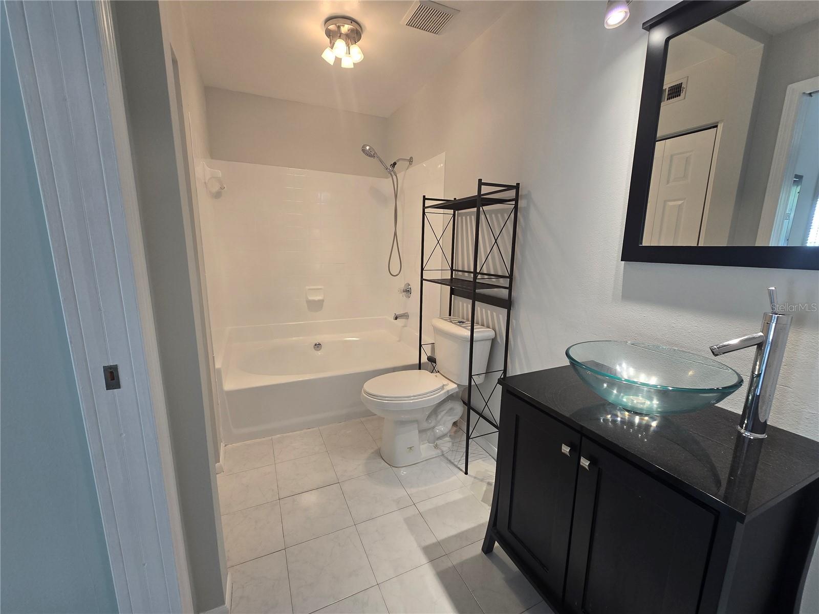 4107 CHATHAM OAK CT #304, TAMPA, FL, 33624
