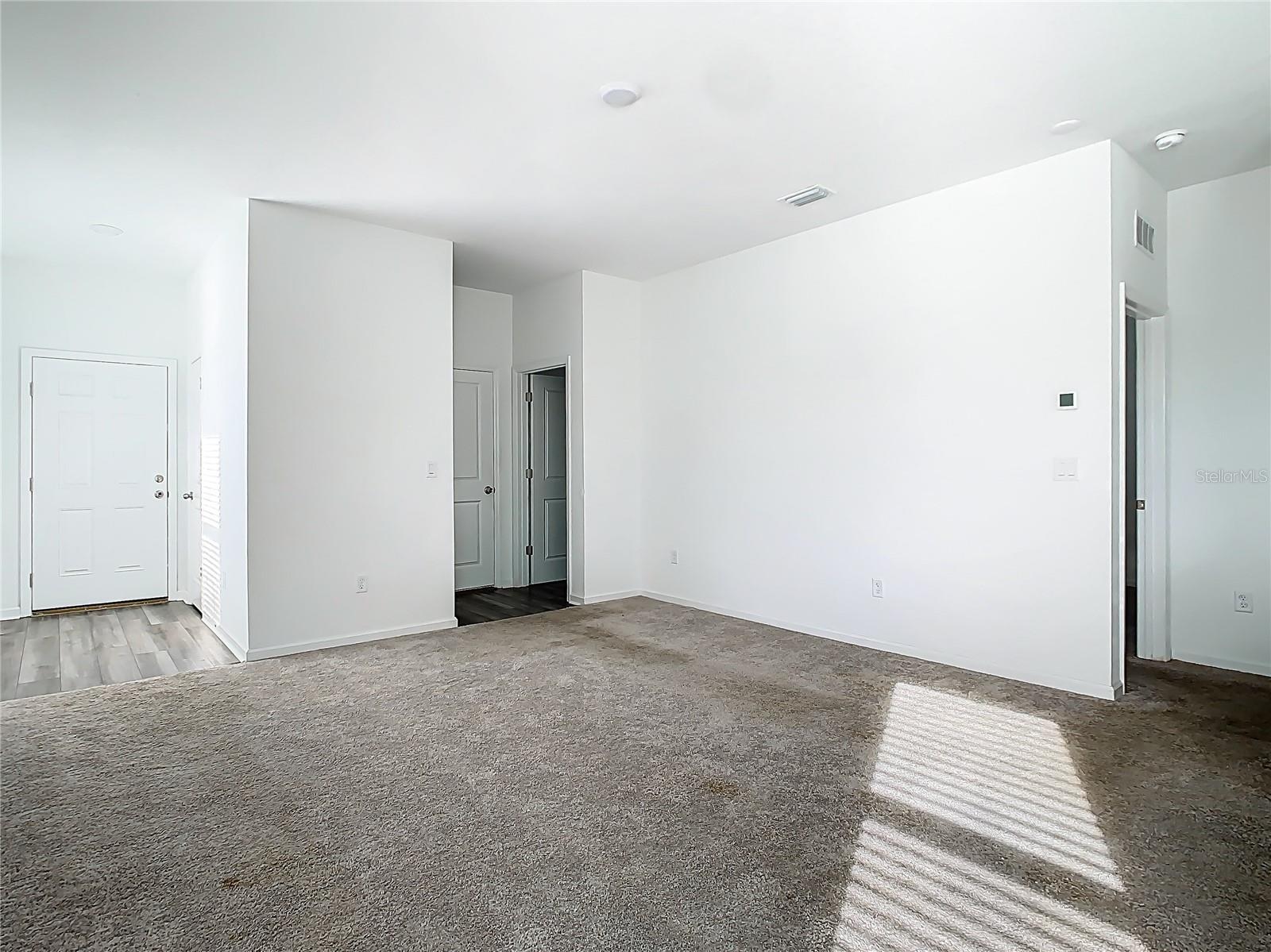 35413 EASTBROOK AVE, ZEPHYRHILLS, FL, 33541