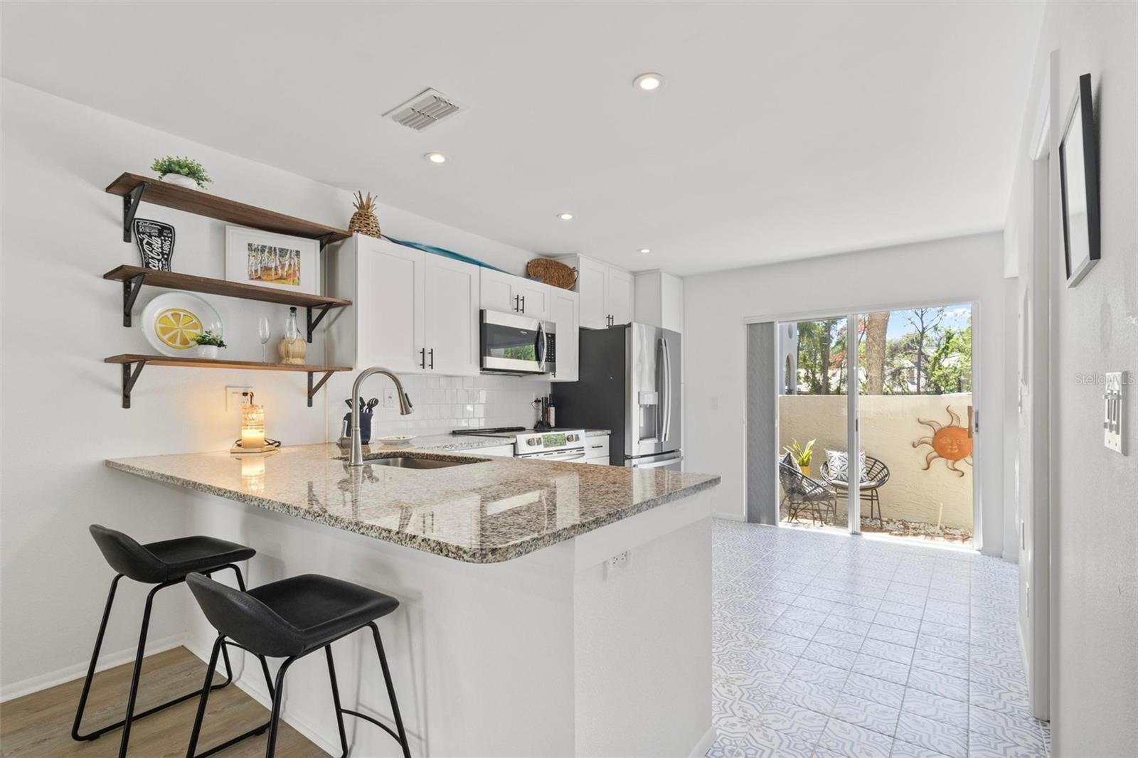 4859 NAPOLI CT NE #4859, ST PETERSBURG, FL, 33703