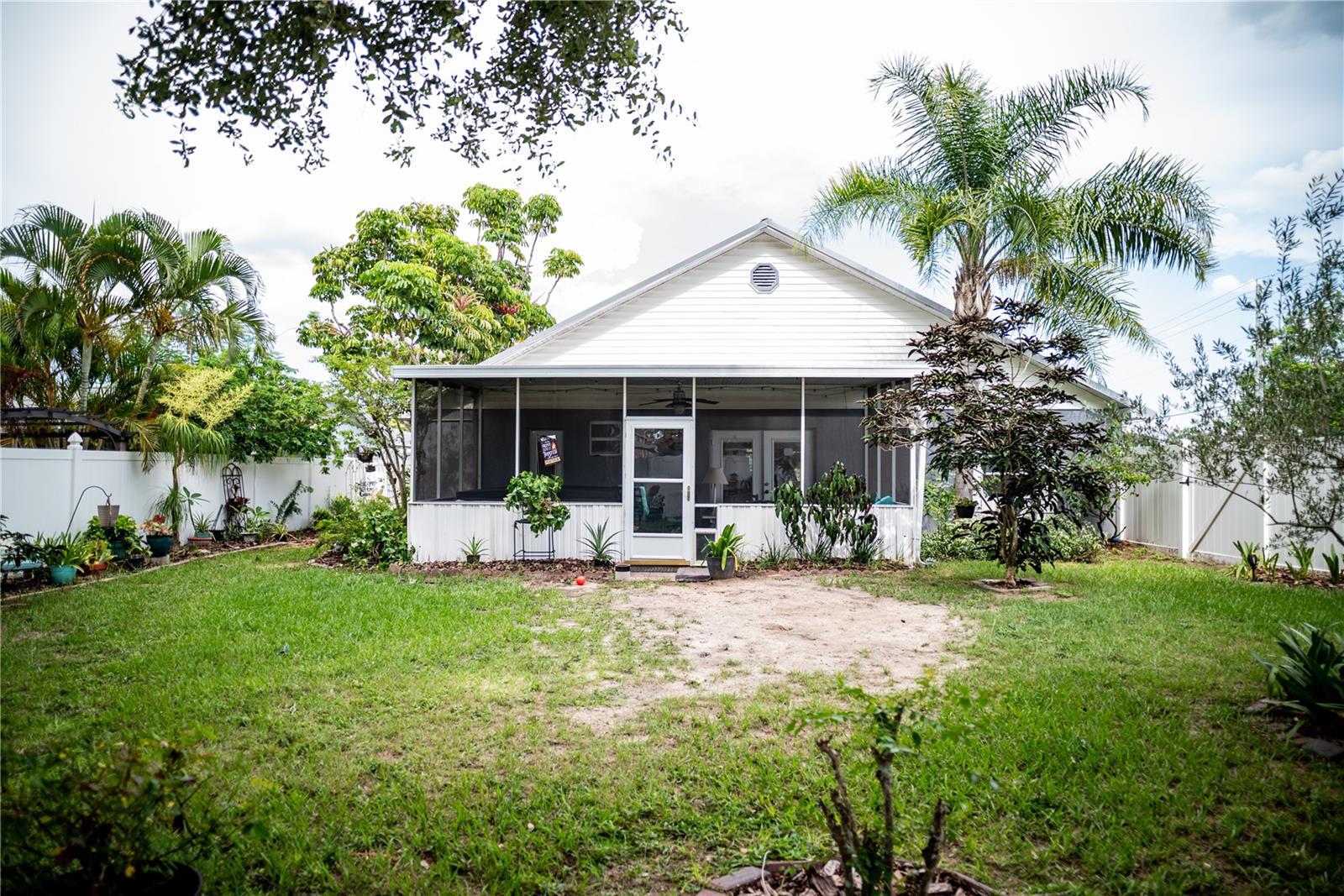 811 W HERON PL, WINTER HAVEN, FL, 33884