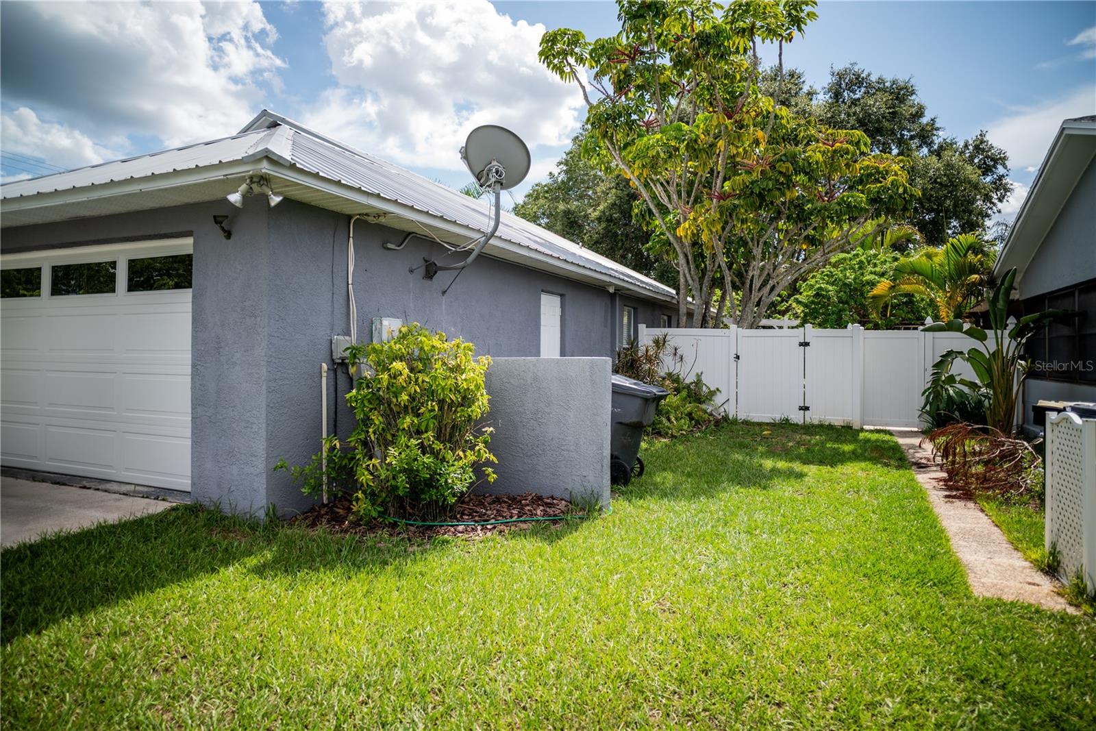 811 W HERON PL, WINTER HAVEN, FL, 33884