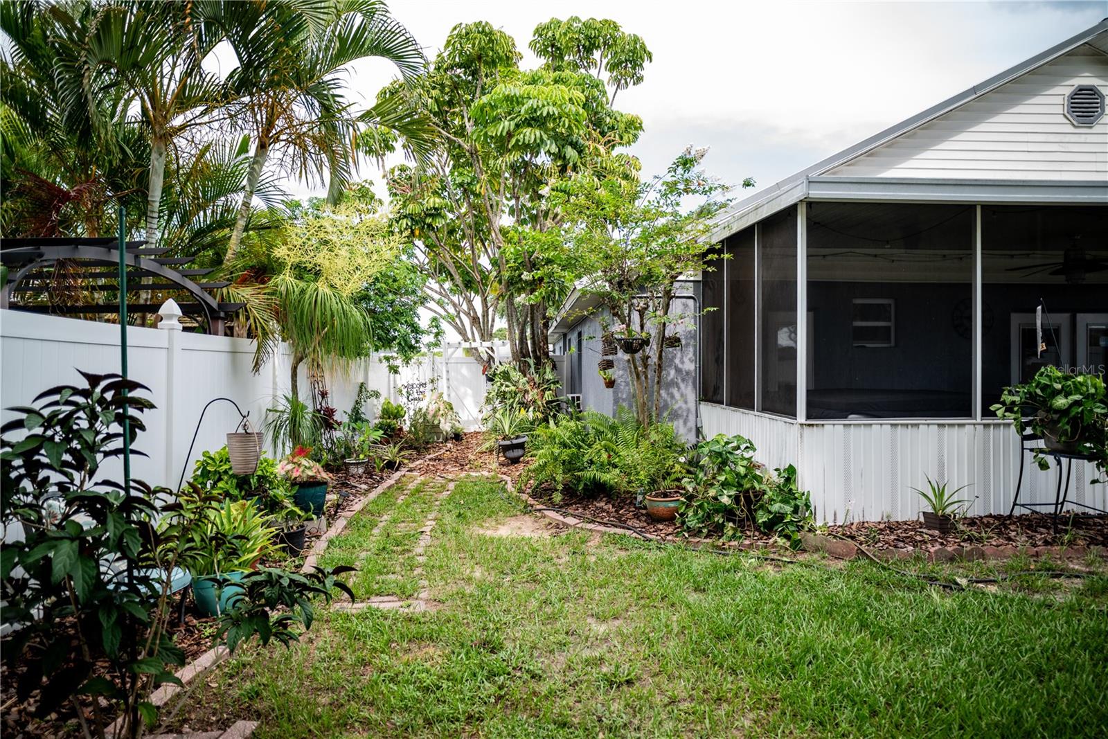 811 W HERON PL, WINTER HAVEN, FL, 33884