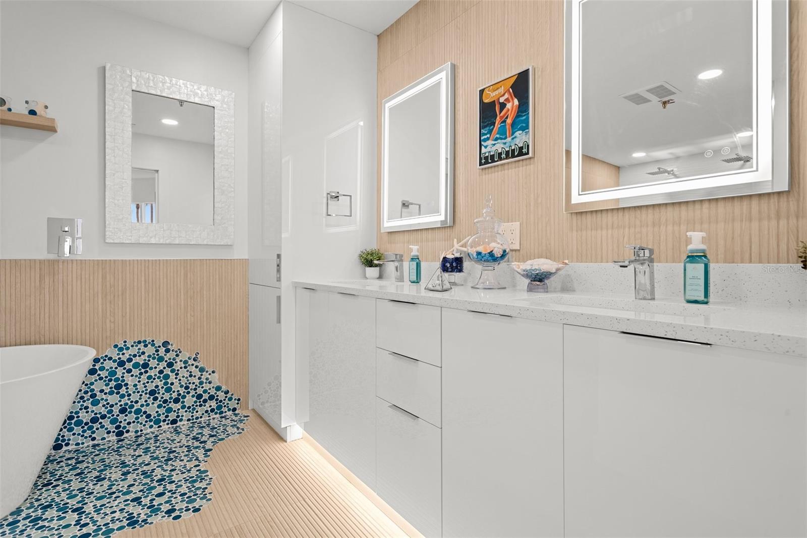 988 BLVD OF THE ARTS #109, SARASOTA, FL, 34236