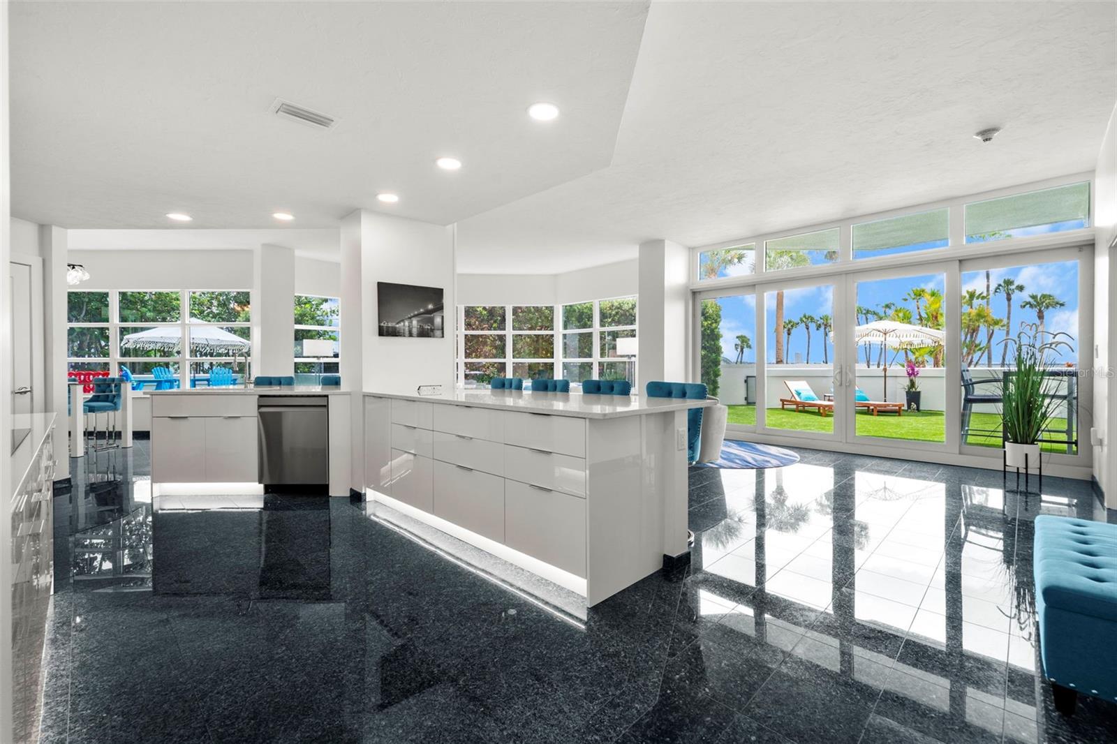 988 BLVD OF THE ARTS #109, SARASOTA, FL, 34236