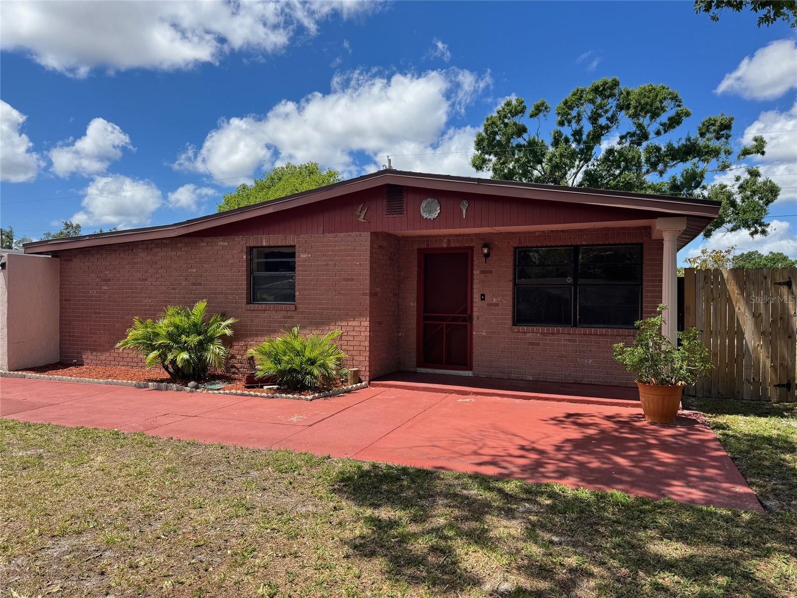 6420 N THATCHER AVE, TAMPA, FL, 33614