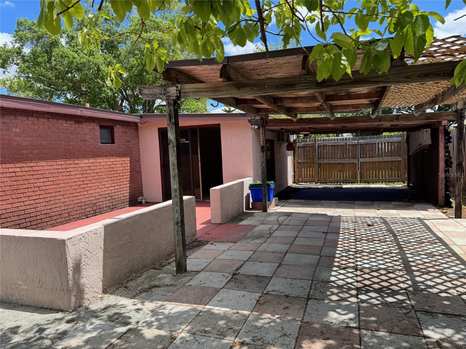 6420 N THATCHER AVE, TAMPA, FL, 33614
