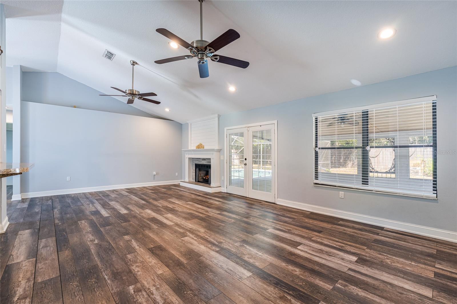 515 COLUMBUS AVE, ORANGE CITY, FL, 32763