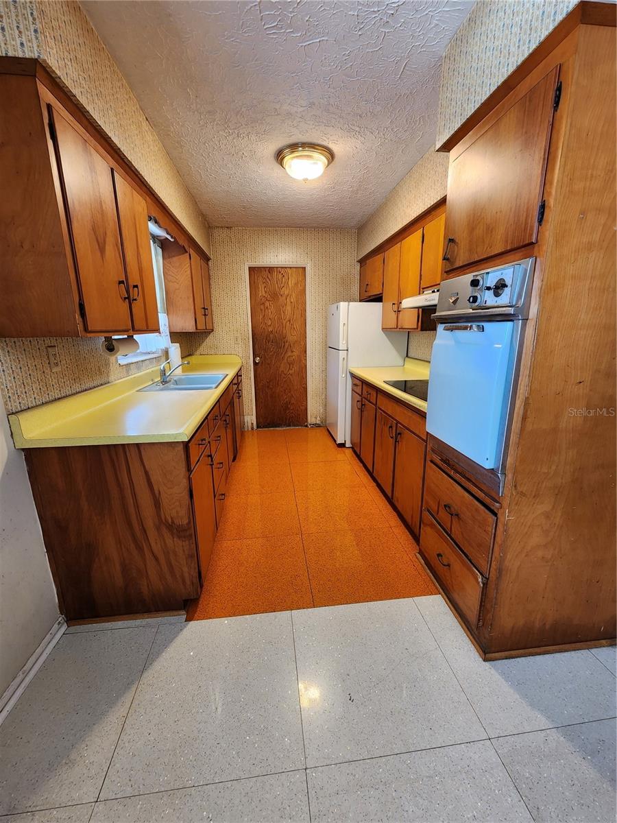 2727 WALDEMERE ST, SARASOTA, FL, 34239