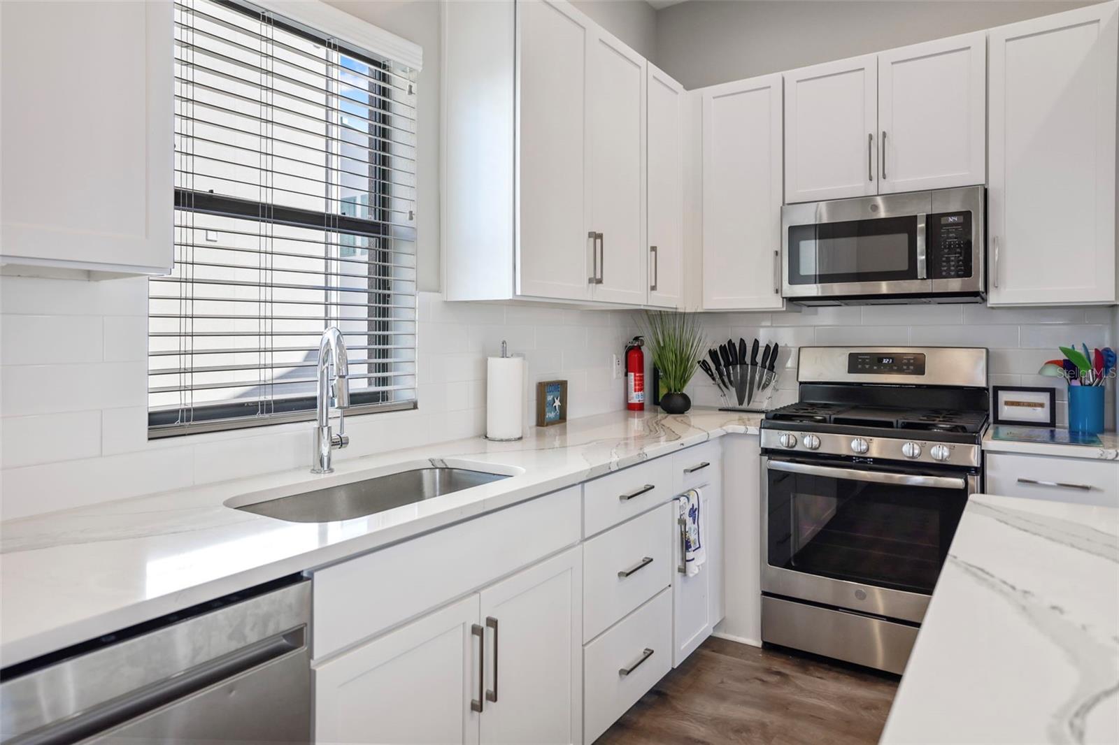 946 HIGHLAND AVE #23, DUNEDIN, FL, 34698