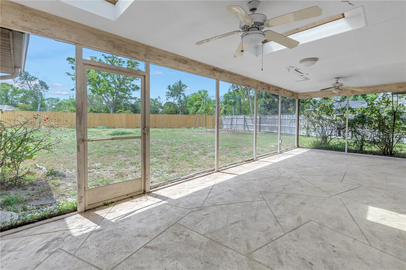 8020 CRANBROOK CT, SEMINOLE, FL, 33777