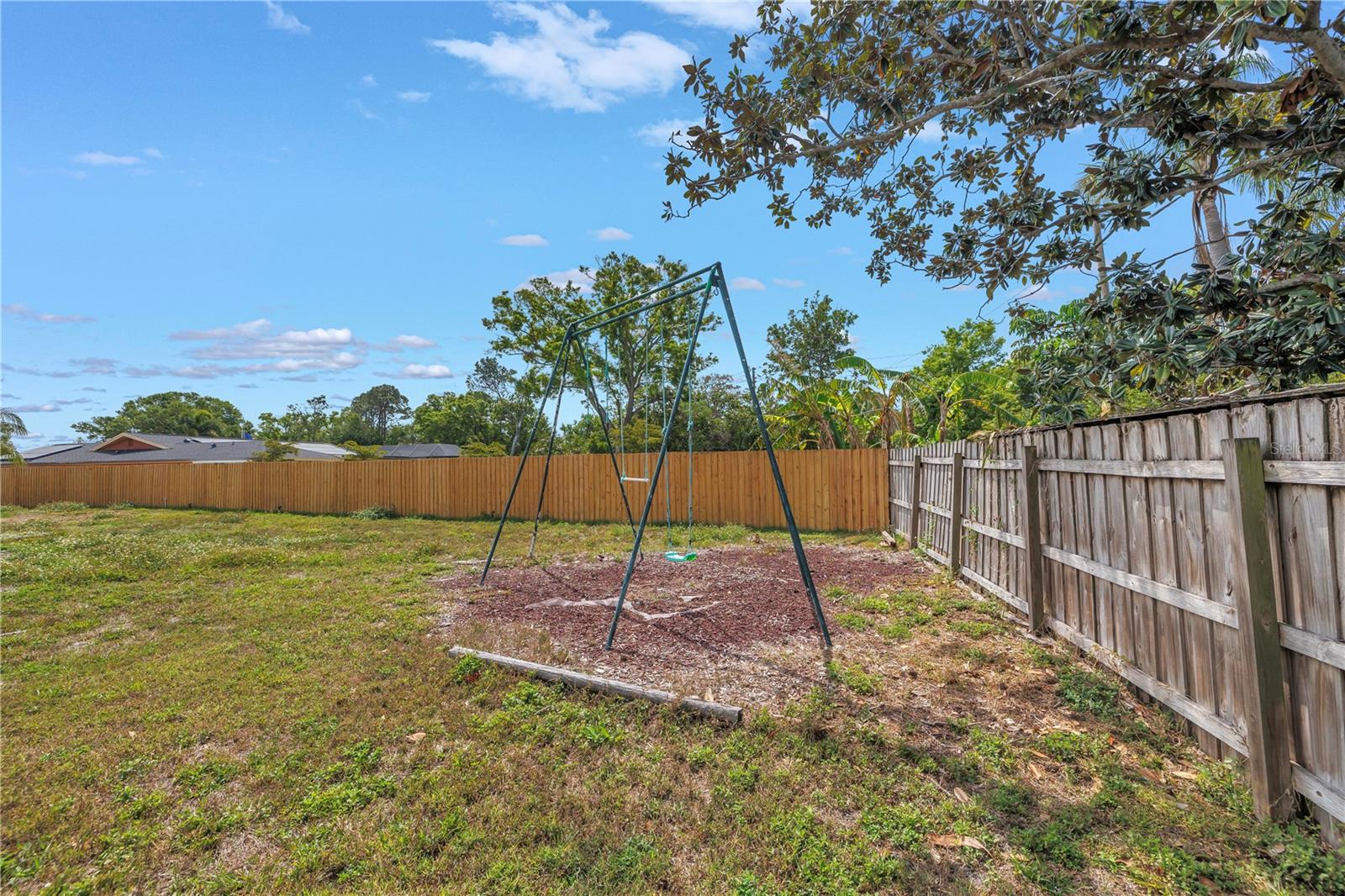 8020 CRANBROOK CT, SEMINOLE, FL, 33777