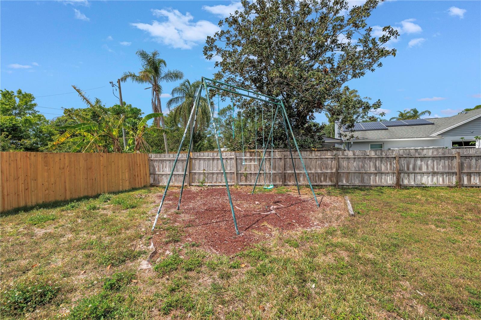 8020 CRANBROOK CT, SEMINOLE, FL, 33777