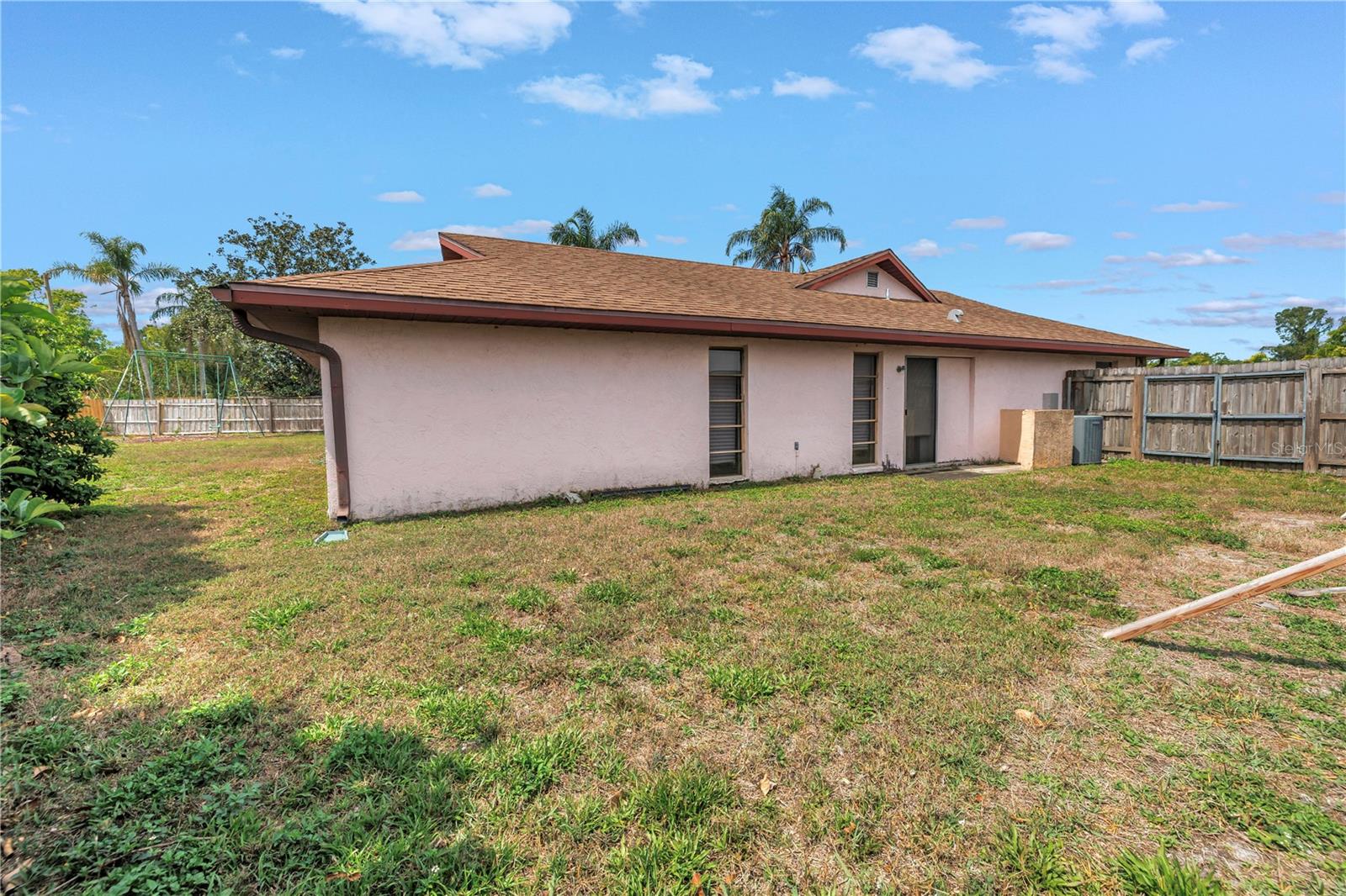 8020 CRANBROOK CT, SEMINOLE, FL, 33777