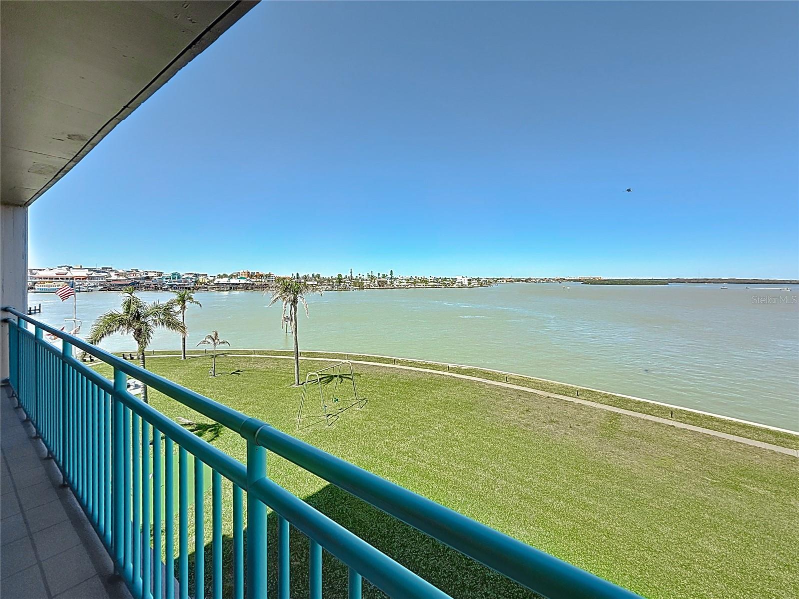 1 KEY CAPRI #301E, TREASURE ISLAND, FL, 33706