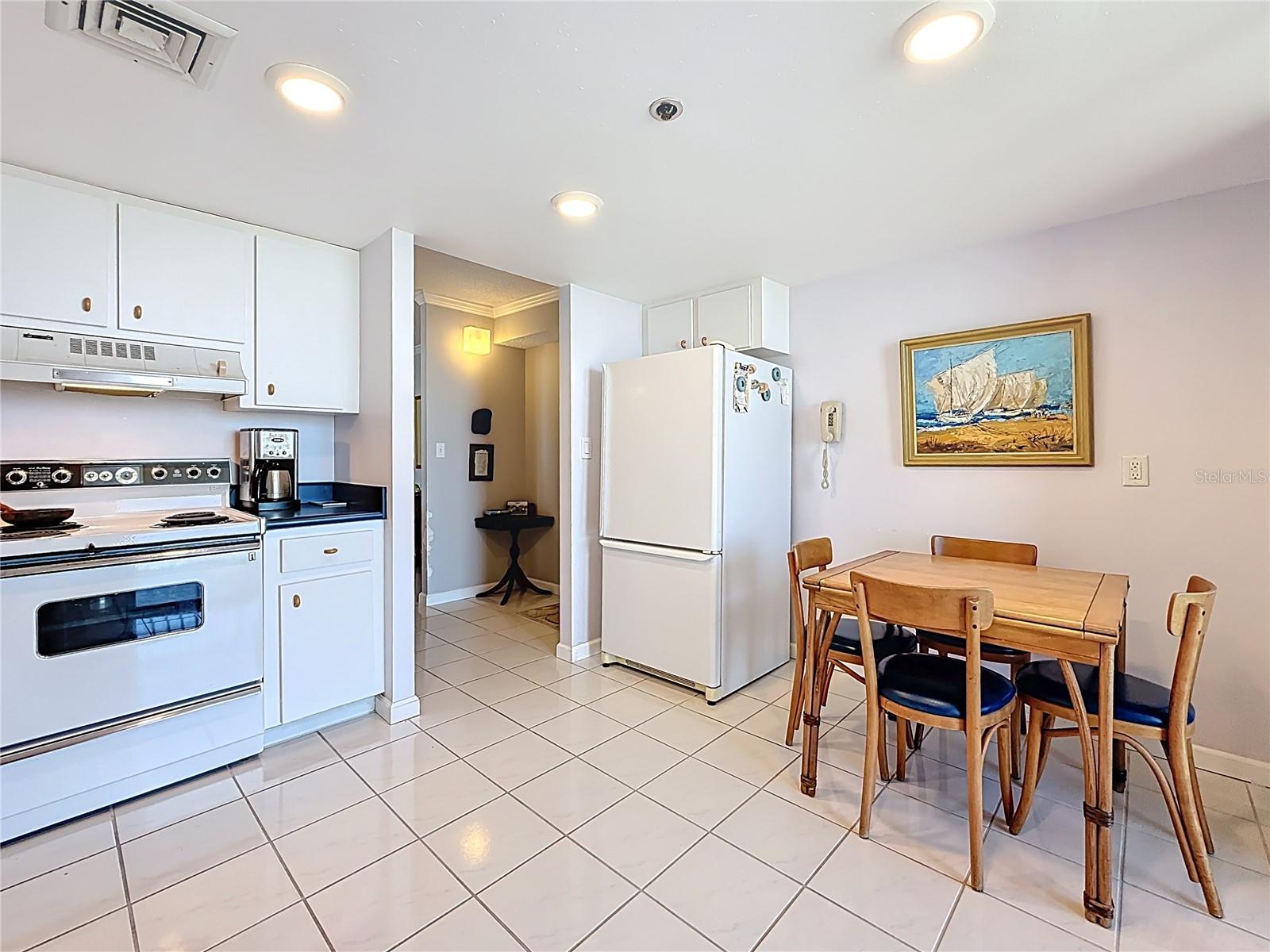 1 KEY CAPRI #301E, TREASURE ISLAND, FL, 33706
