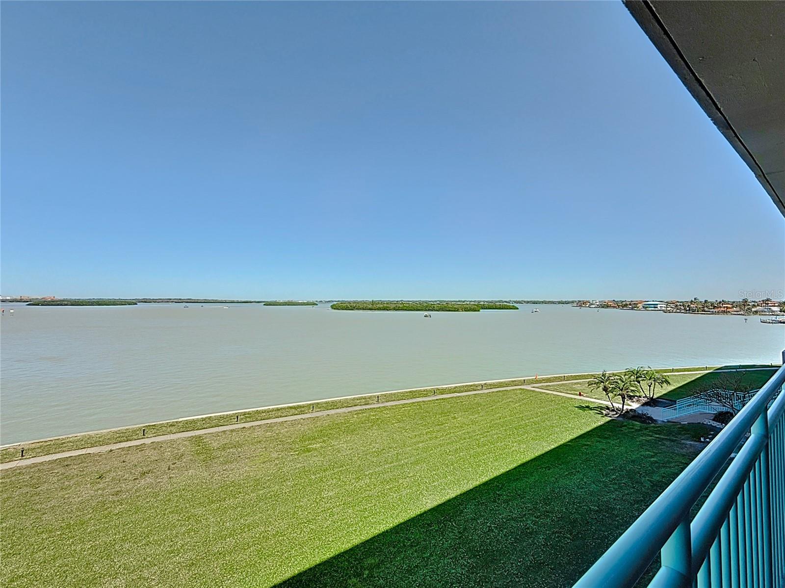 1 KEY CAPRI #301E, TREASURE ISLAND, FL, 33706