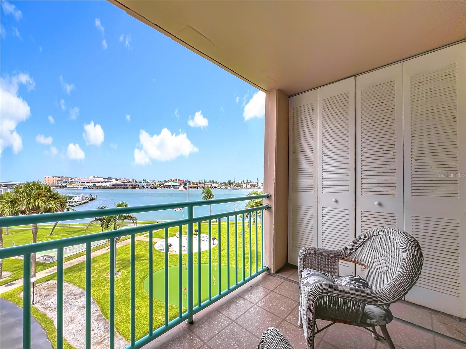 1 KEY CAPRI #301E, TREASURE ISLAND, FL, 33706