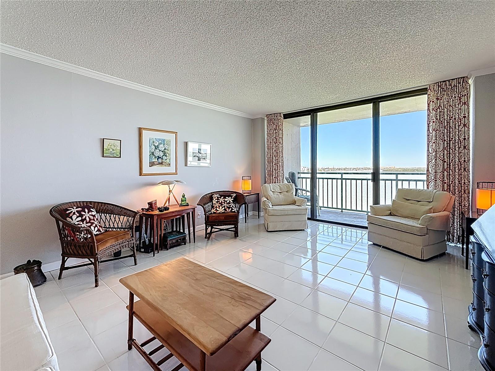 1 KEY CAPRI #301E, TREASURE ISLAND, FL, 33706