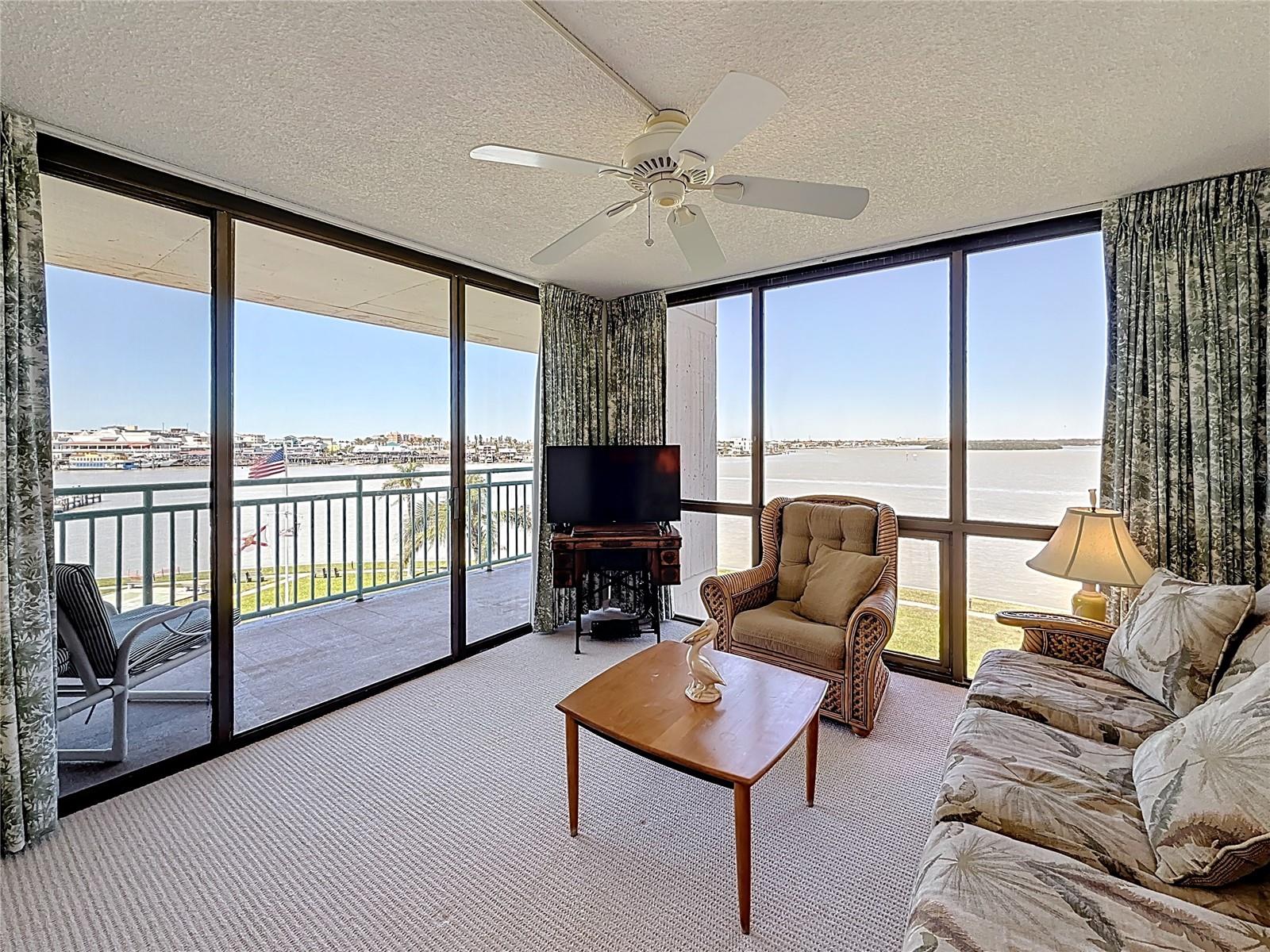 1 KEY CAPRI #301E, TREASURE ISLAND, FL, 33706