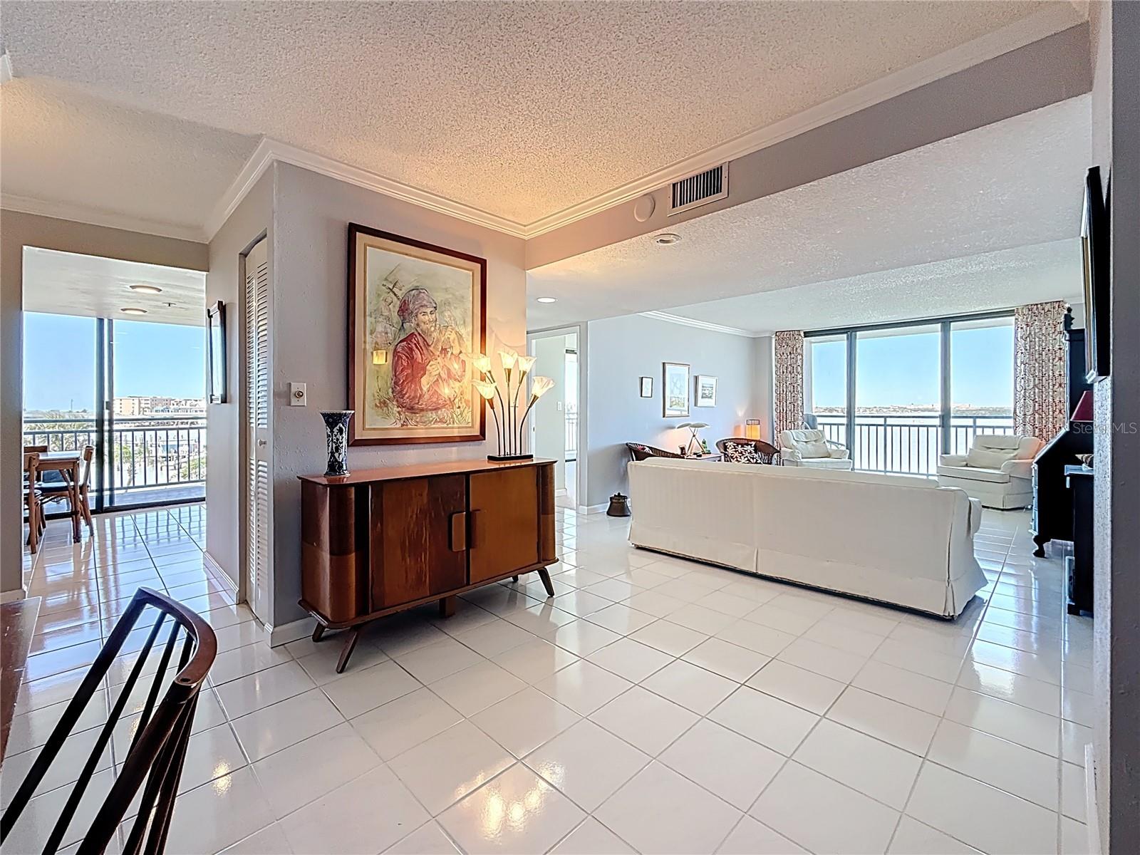 1 KEY CAPRI #301E, TREASURE ISLAND, FL, 33706