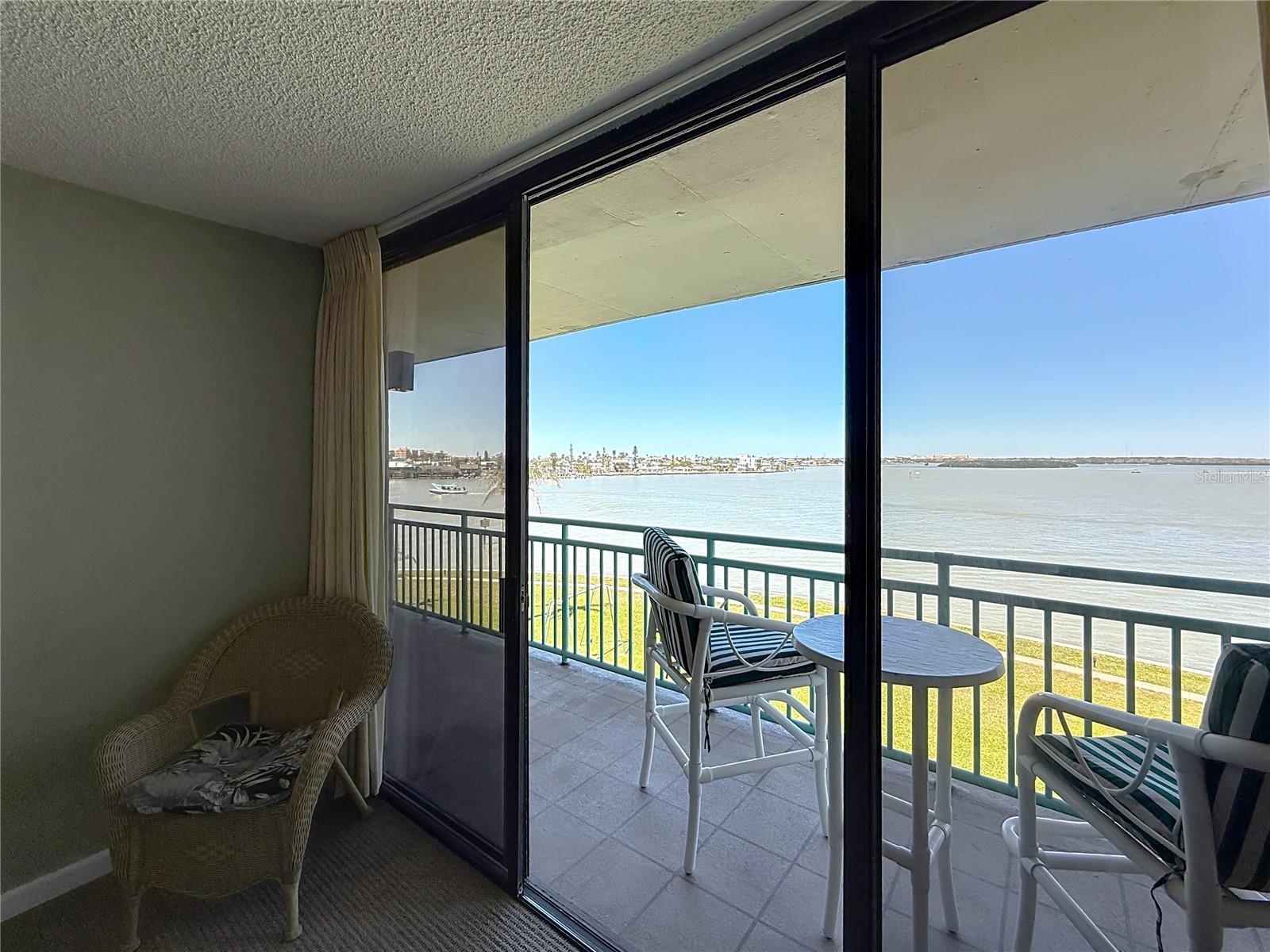 1 KEY CAPRI #301E, TREASURE ISLAND, FL, 33706