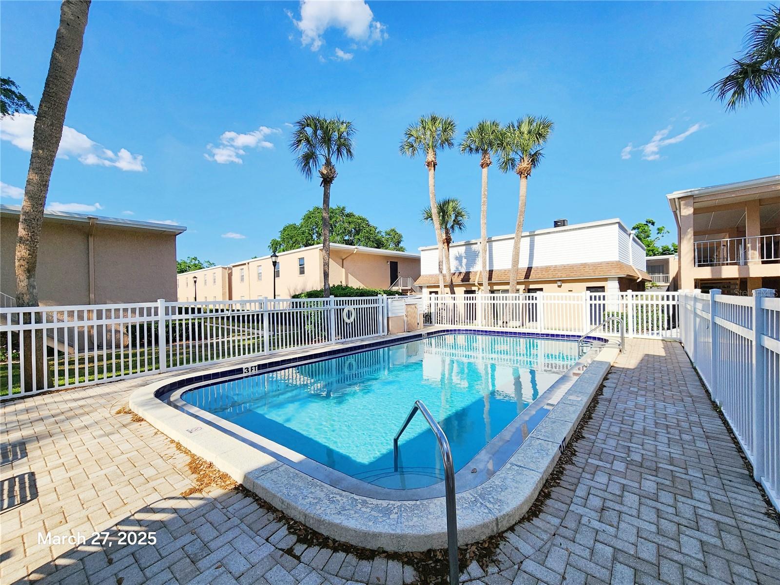 4702 MICHAEL CT #137, TAMPA, FL, 33614