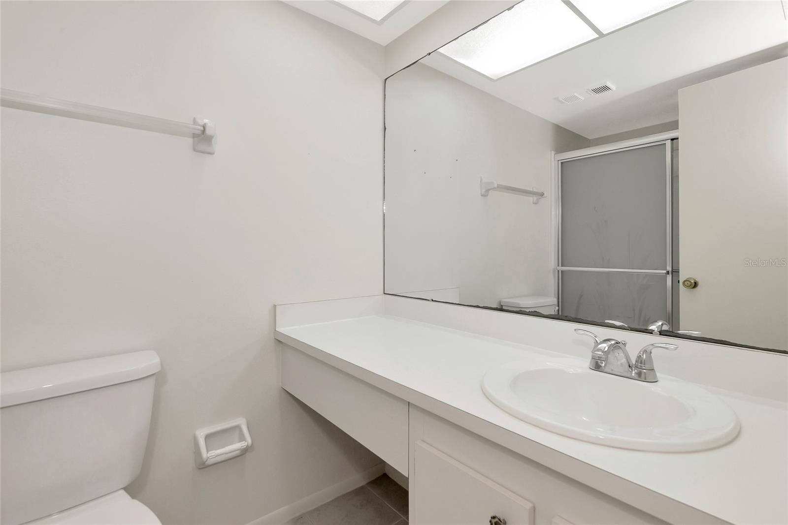 425 30TH AVE W #C208, BRADENTON, FL, 34205