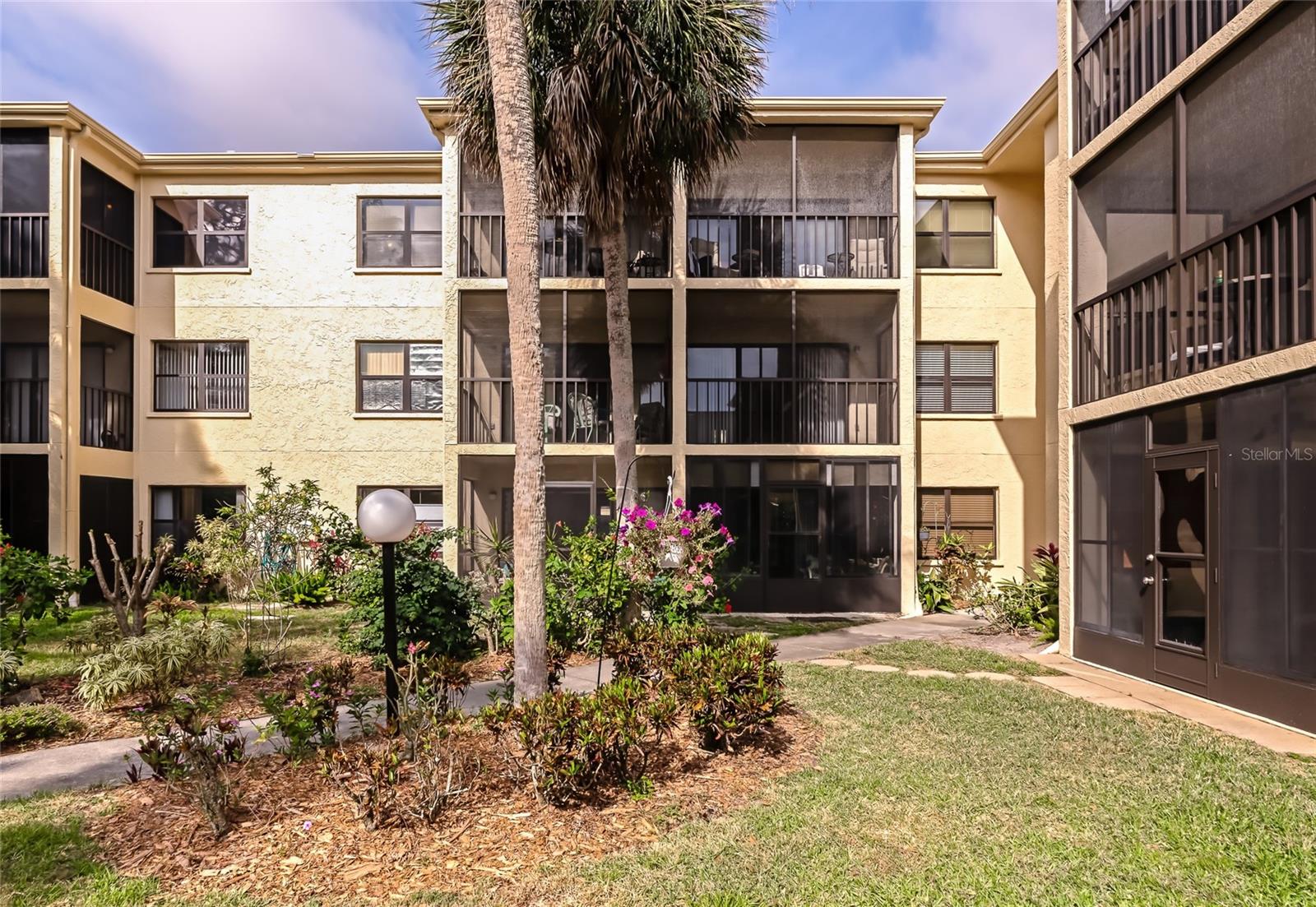 425 30TH AVE W #C208, BRADENTON, FL, 34205