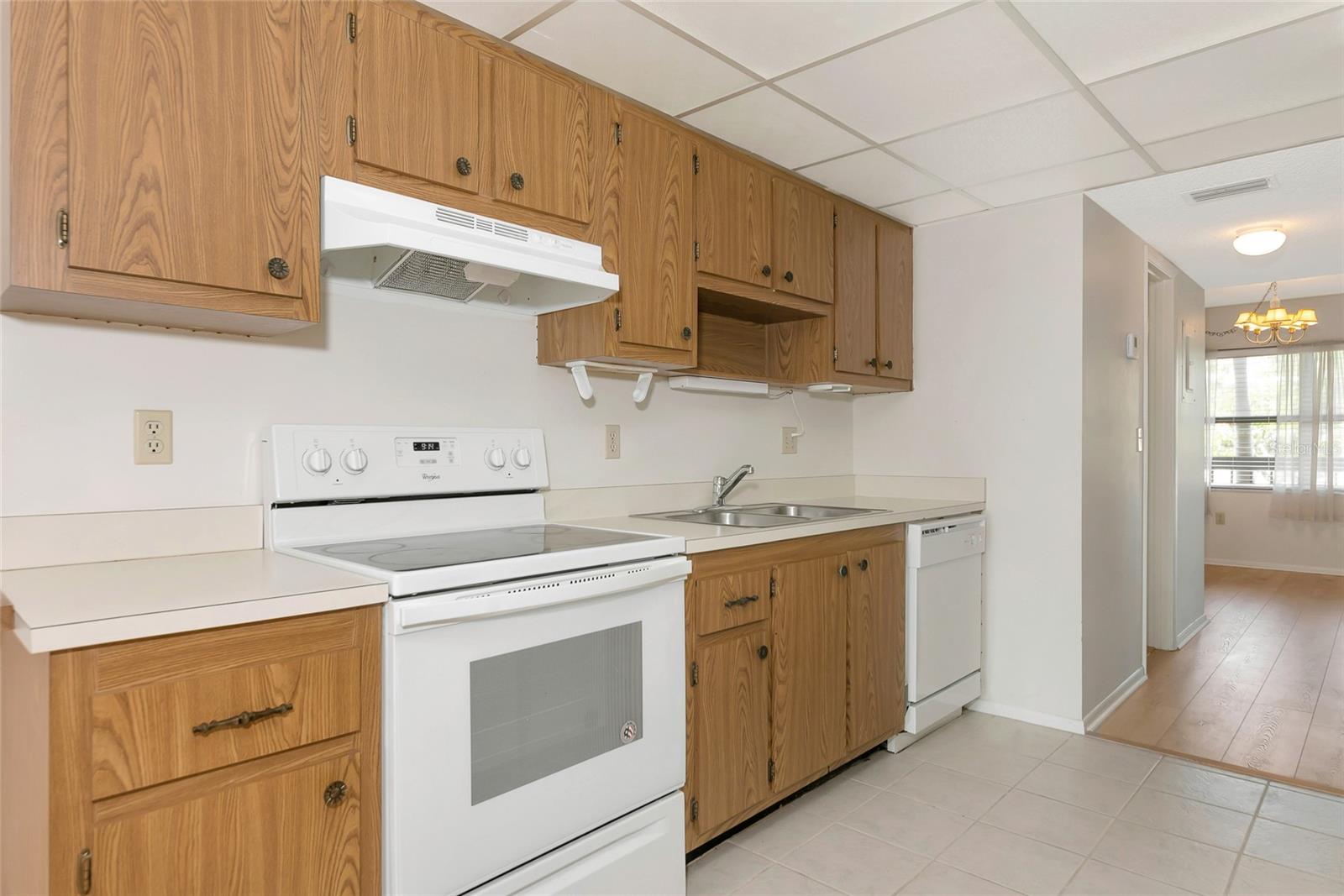 425 30TH AVE W #C208, BRADENTON, FL, 34205