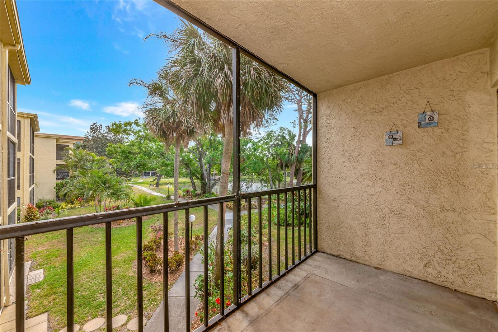 425 30TH AVE W #C208, BRADENTON, FL, 34205