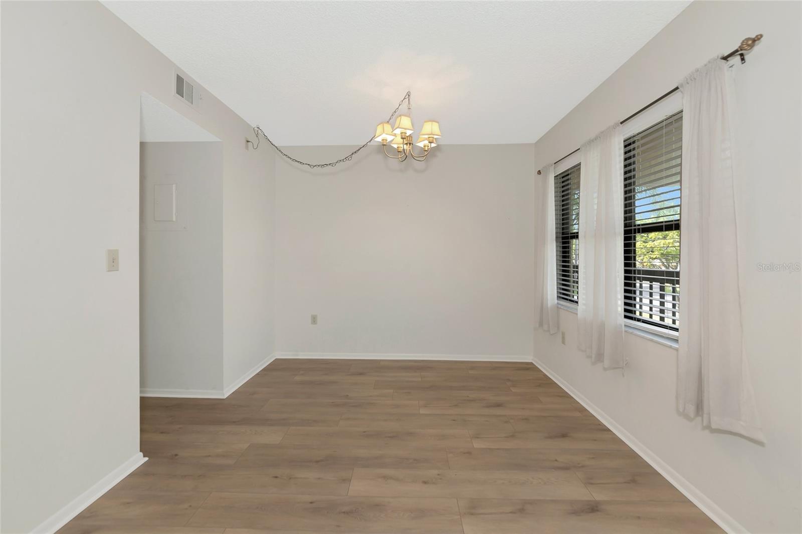 425 30TH AVE W #C208, BRADENTON, FL, 34205