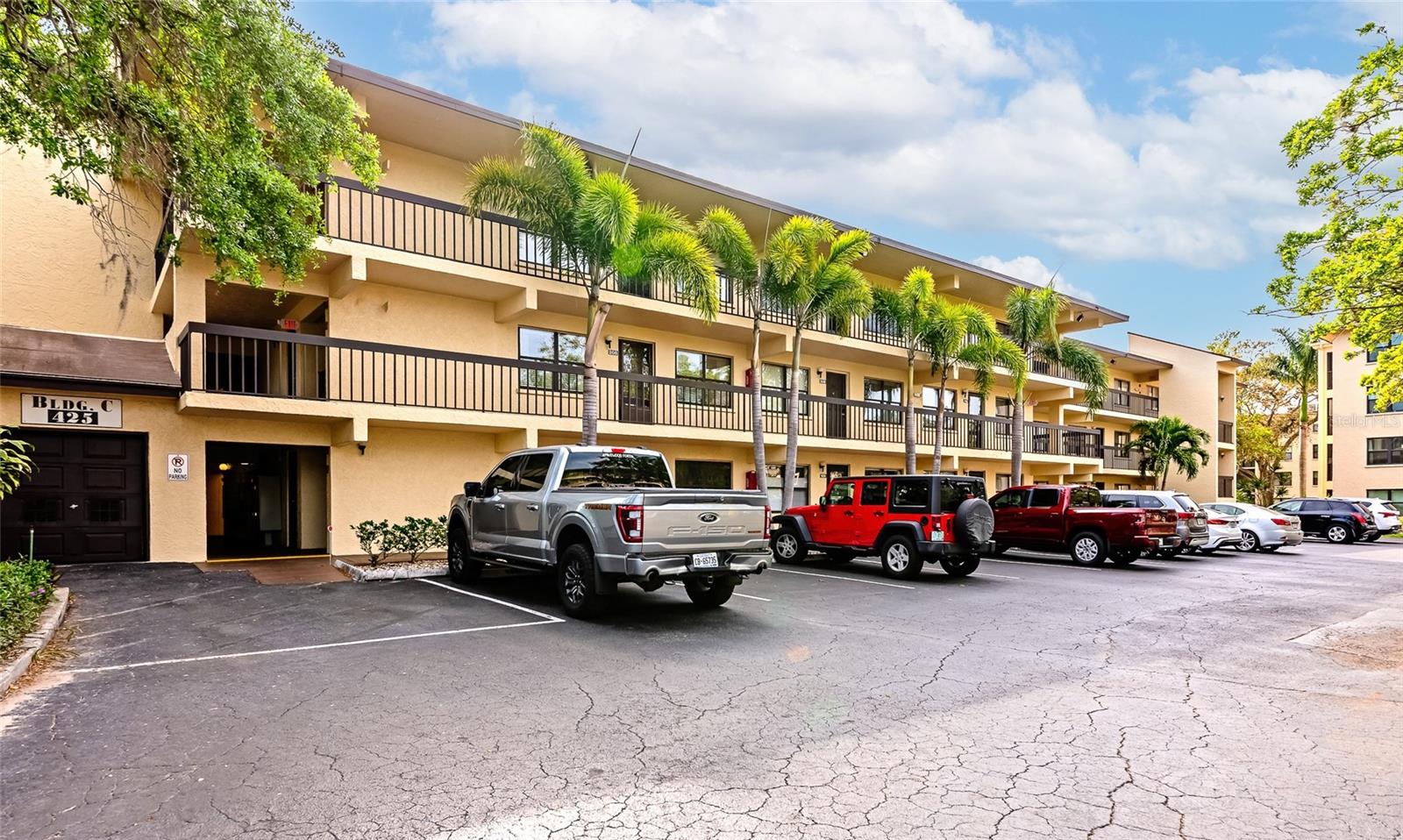 425 30TH AVE W #C208, BRADENTON, FL, 34205