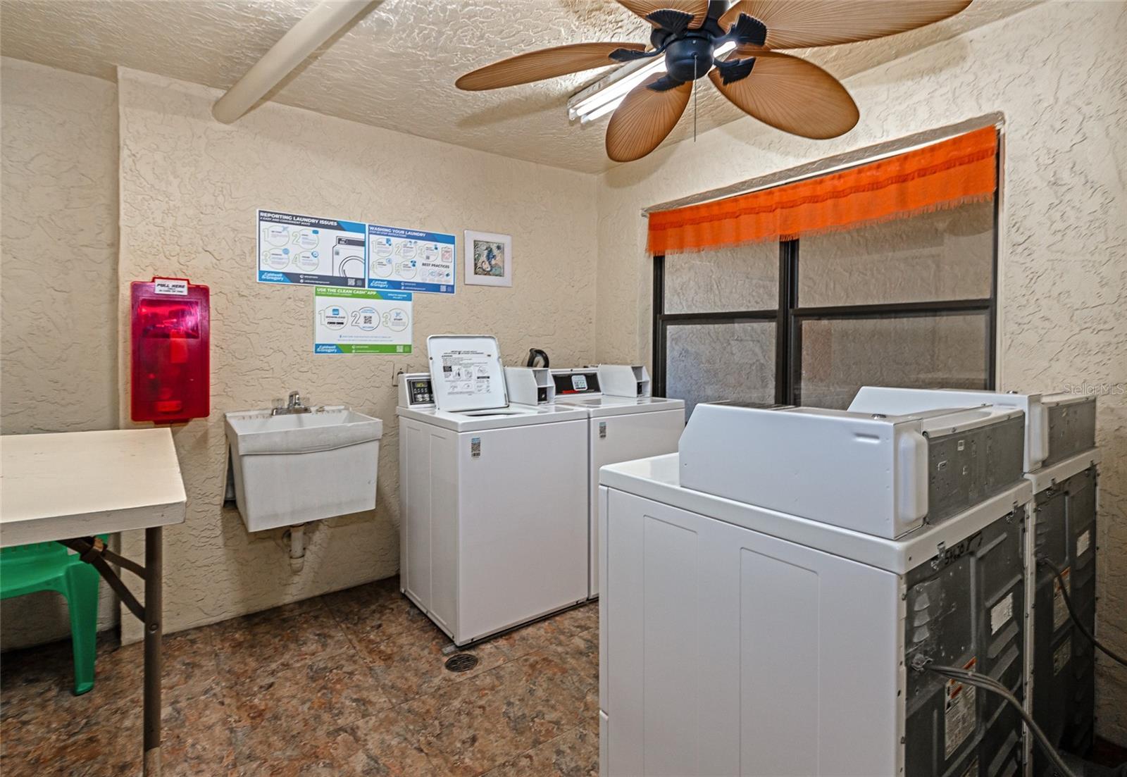 425 30TH AVE W #C208, BRADENTON, FL, 34205