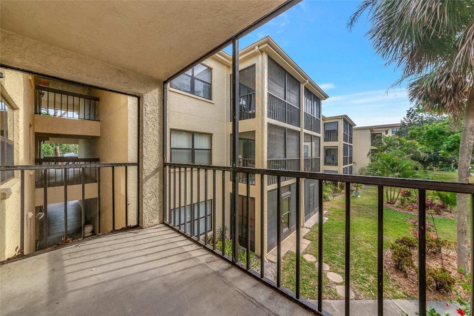 425 30TH AVE W #C208, BRADENTON, FL, 34205