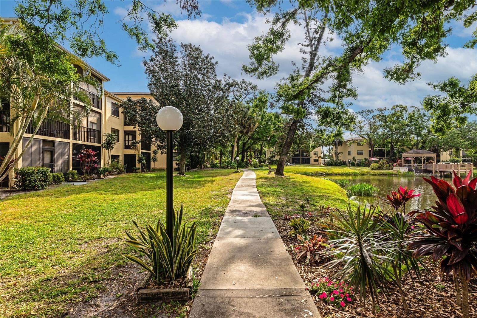 425 30TH AVE W #C208, BRADENTON, FL, 34205