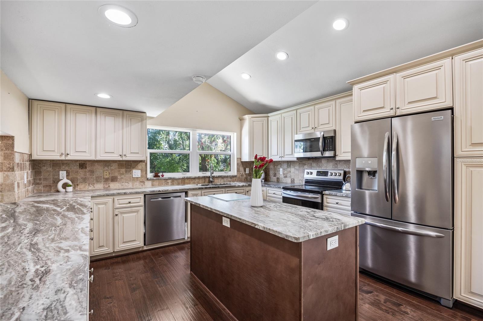 14323 83RD PL, SEMINOLE, FL, 33776