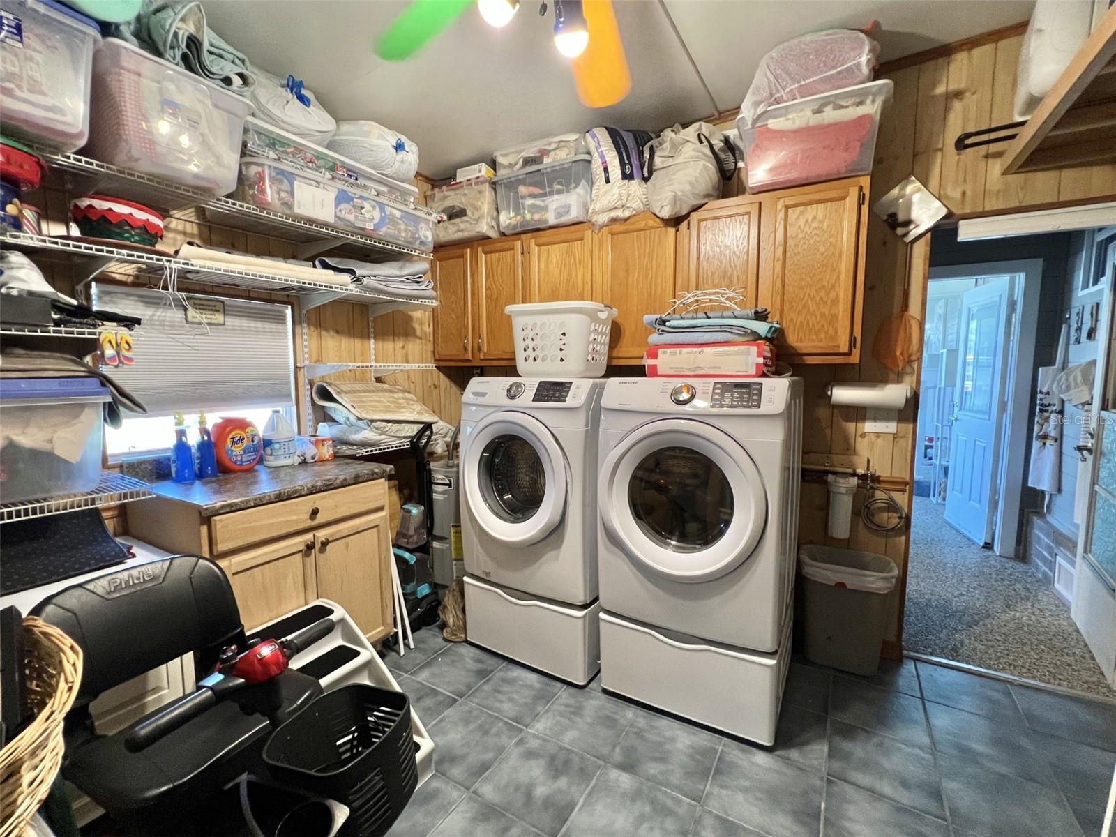 207 HAWTHORNE BLVD, LEESBURG, FL, 34748