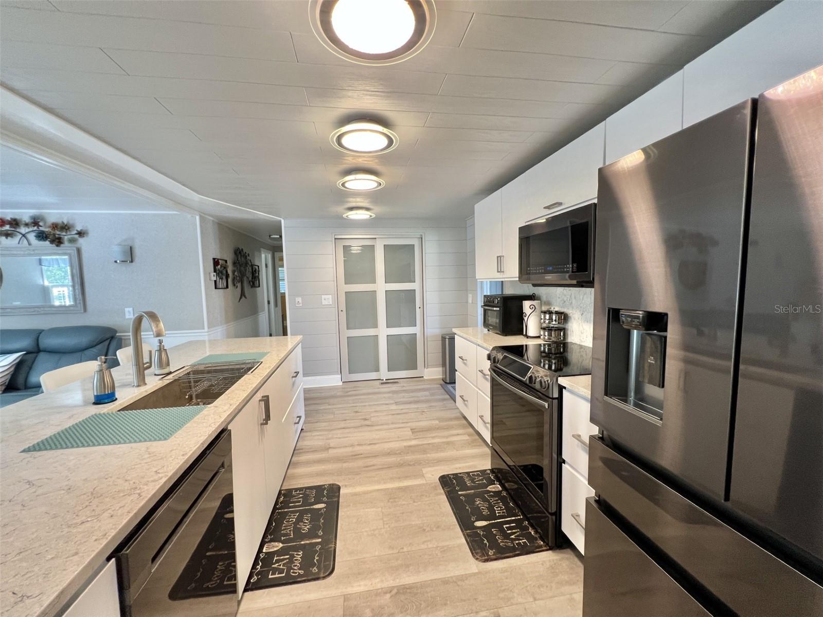 207 HAWTHORNE BLVD, LEESBURG, FL, 34748