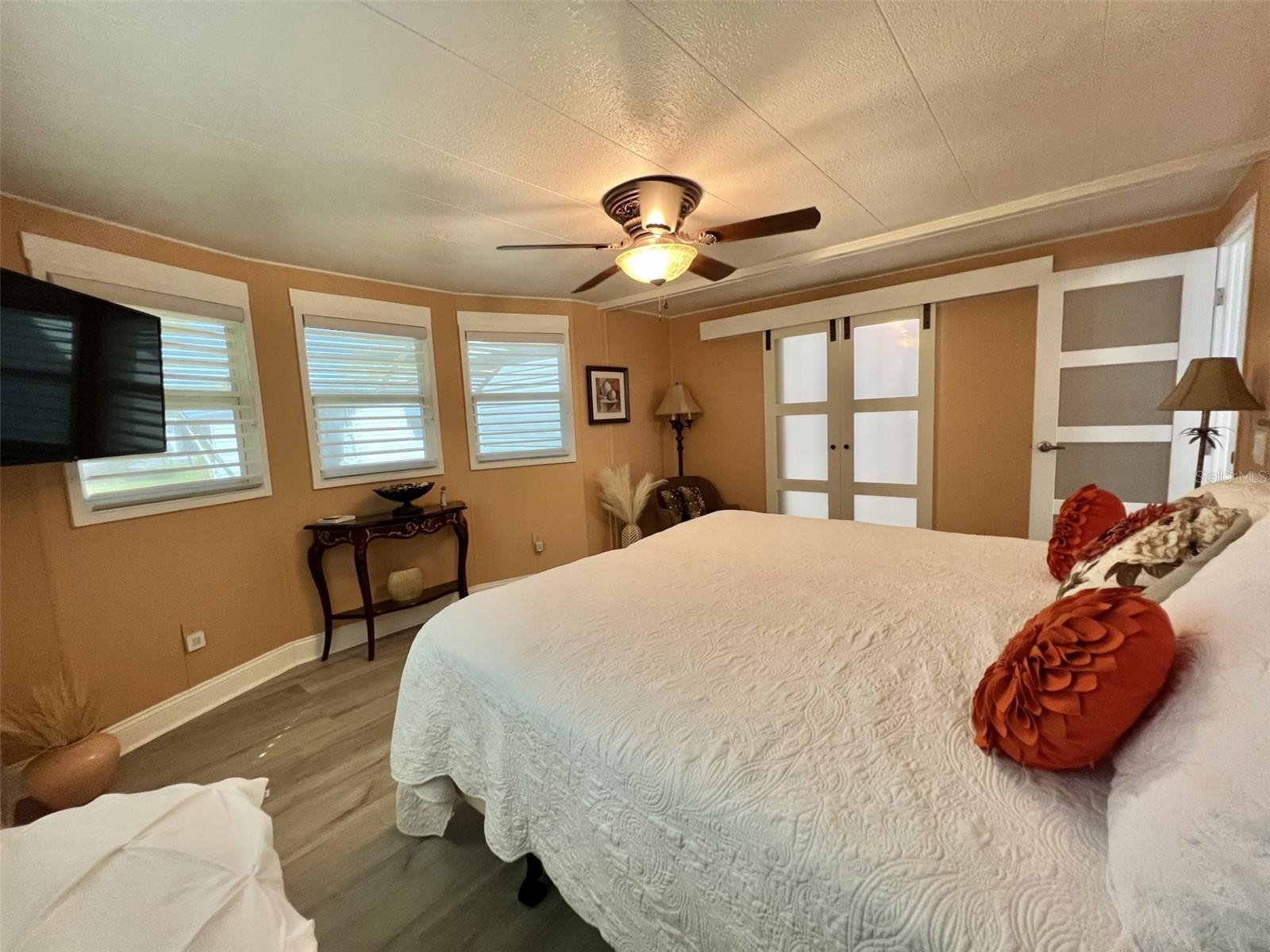 207 HAWTHORNE BLVD, LEESBURG, FL, 34748
