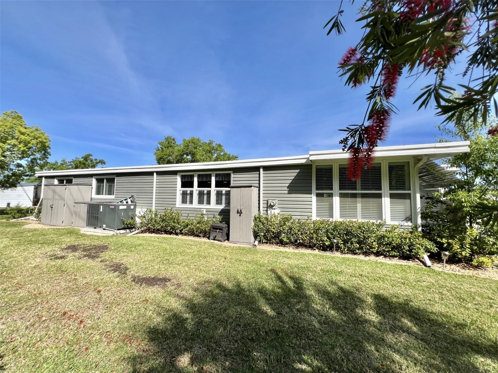 207 HAWTHORNE BLVD, LEESBURG, FL, 34748