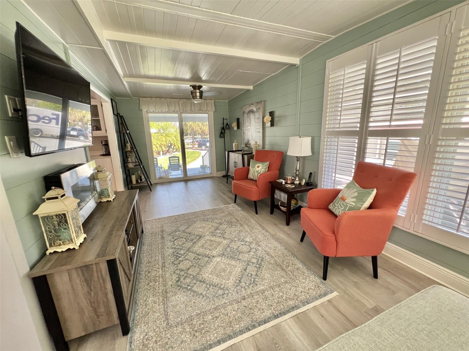 207 HAWTHORNE BLVD, LEESBURG, FL, 34748